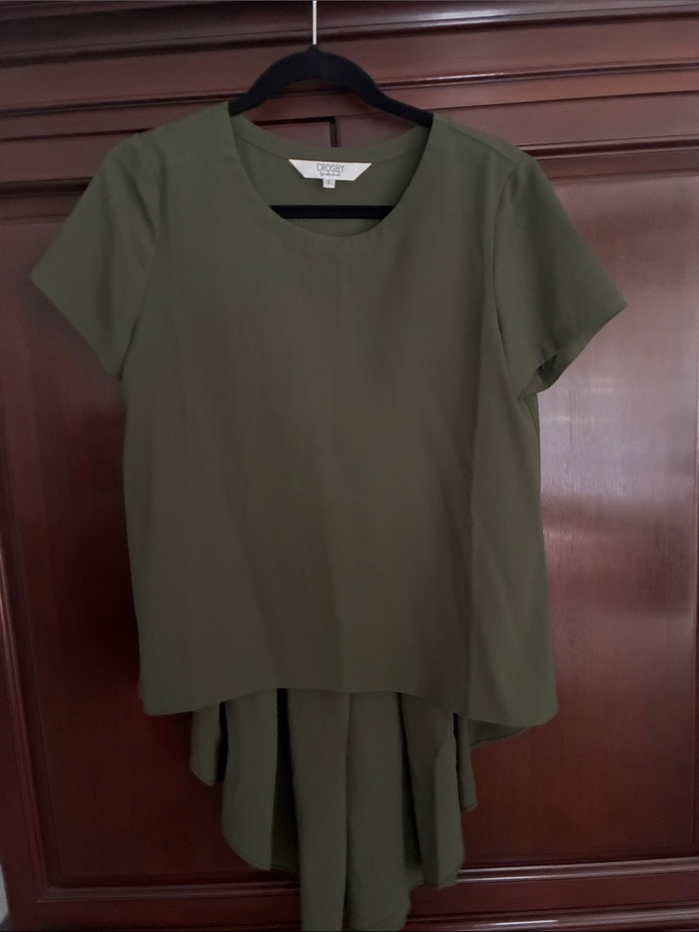 CROSBY by Mollie Burch Olive High-Low Short Sleeve tunic - size S